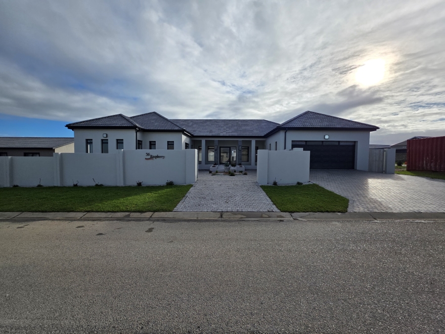4 Bedroom Property for Sale in Fountains Estate Eastern Cape